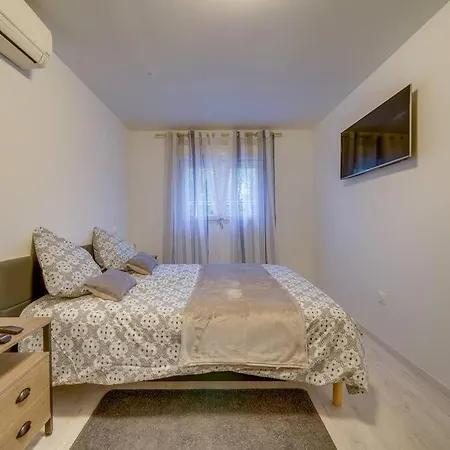 Maison Chaleureuse Et Neuve 90m2 A 5min Du Centre De Libourne *