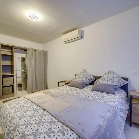 Semesterbostad Maison Chaleureuse Et Neuve 90m2 A 5min Du Centre De Libourne *