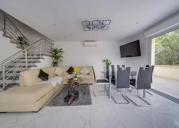 Maison Chaleureuse Et Neuve 90m2 à 5min Du Centre De Libourne Fronsac (Gironde)