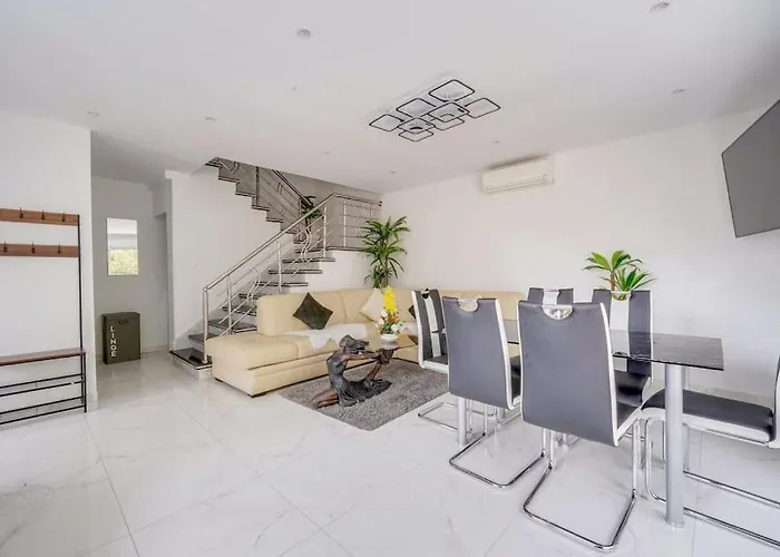 Maison Chaleureuse Et Neuve 90m2 à 5min Du Centre De Libourne Fronsac (Gironde)